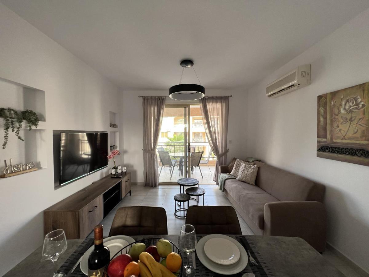 Apartamento Royal-Seacrest Paphos-Center Vip Exterior foto