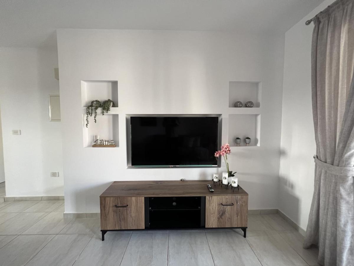 Apartamento Royal-Seacrest Paphos-Center Vip Exterior foto